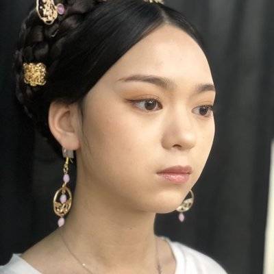 妆容模特