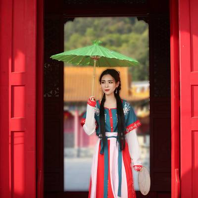 汉服模特