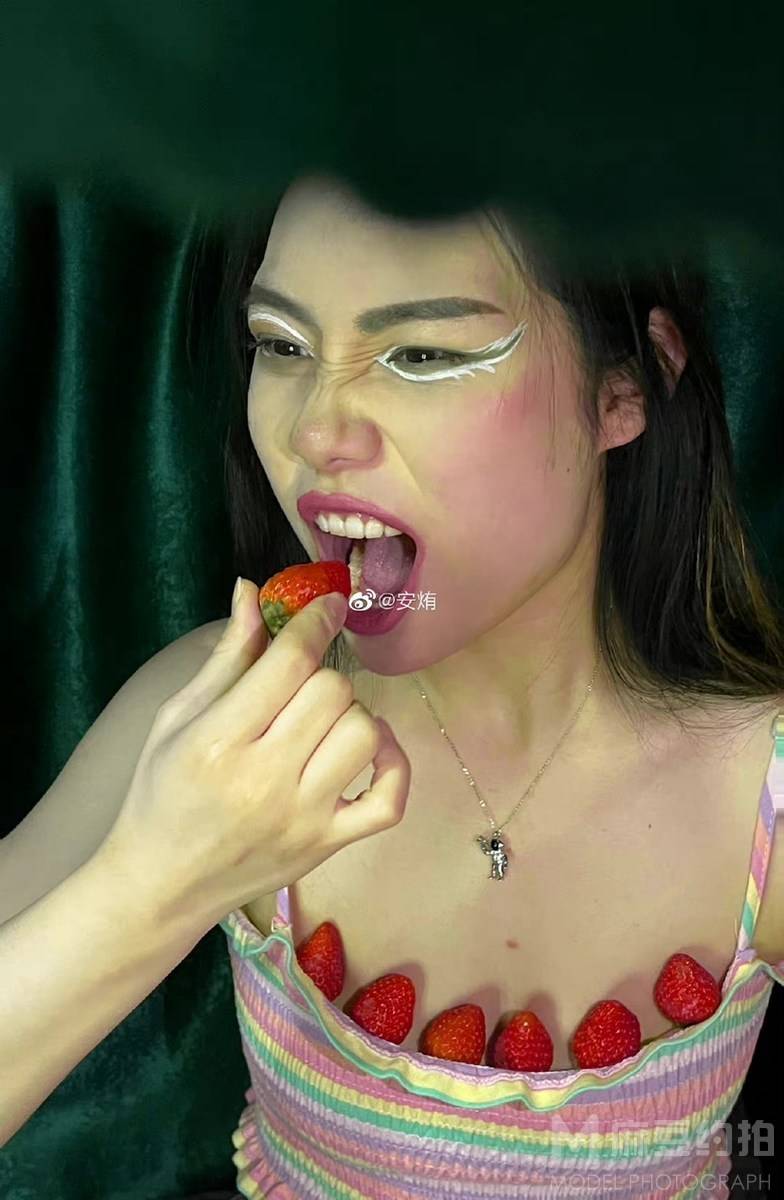 妆容模特