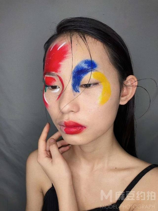 暗黑模特