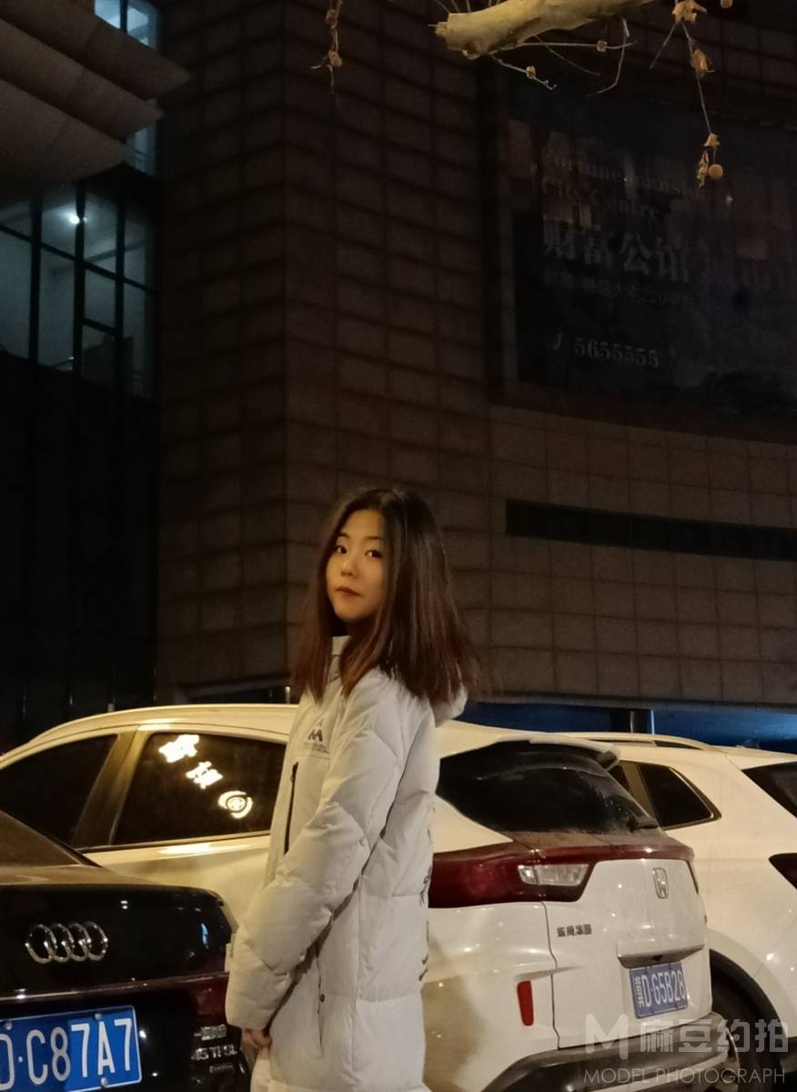 校园模特