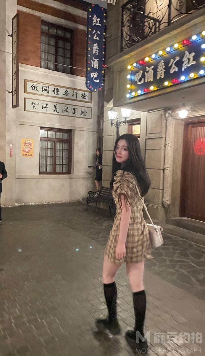民国模特