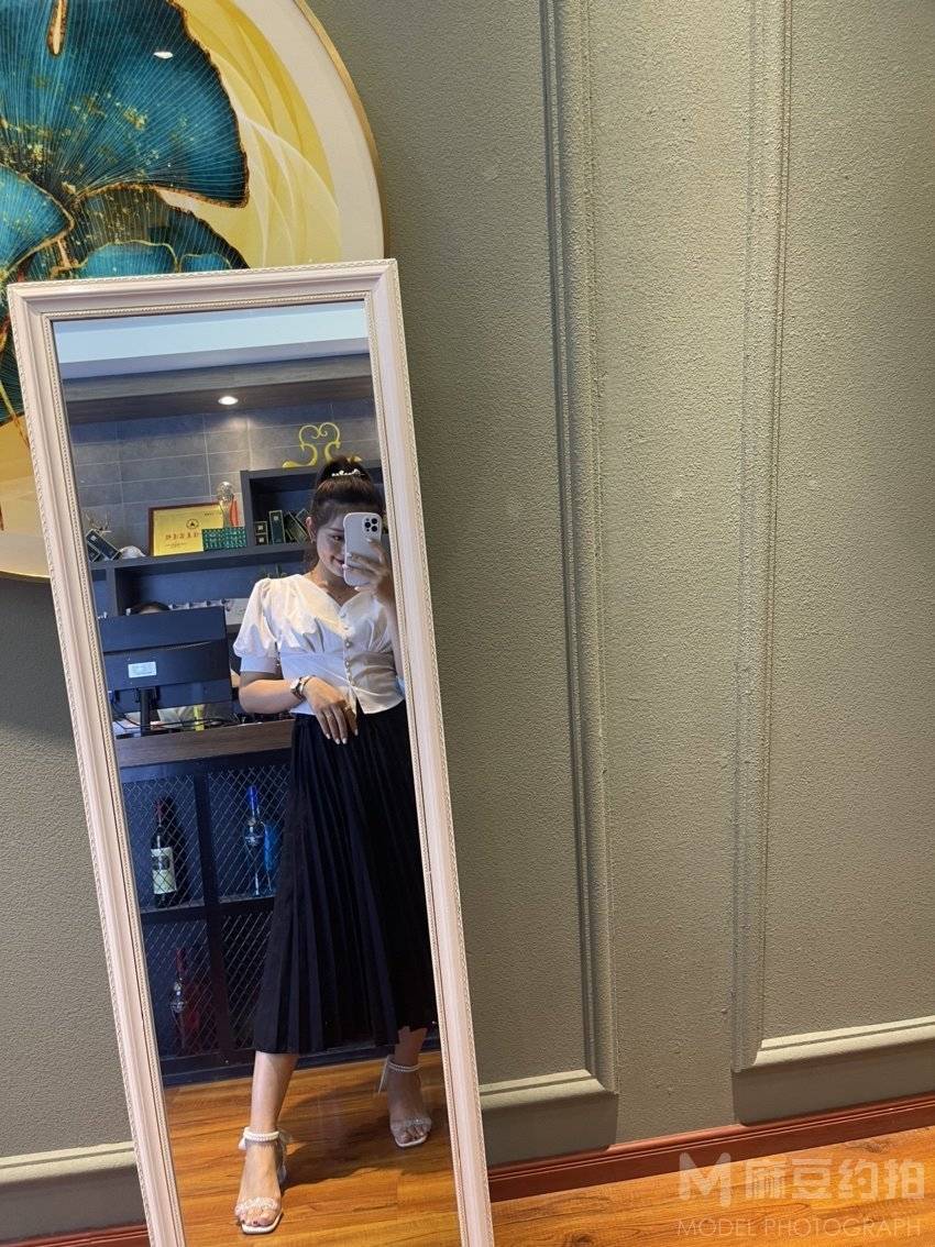妆容模特