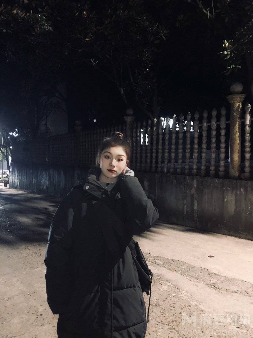 夜景模特