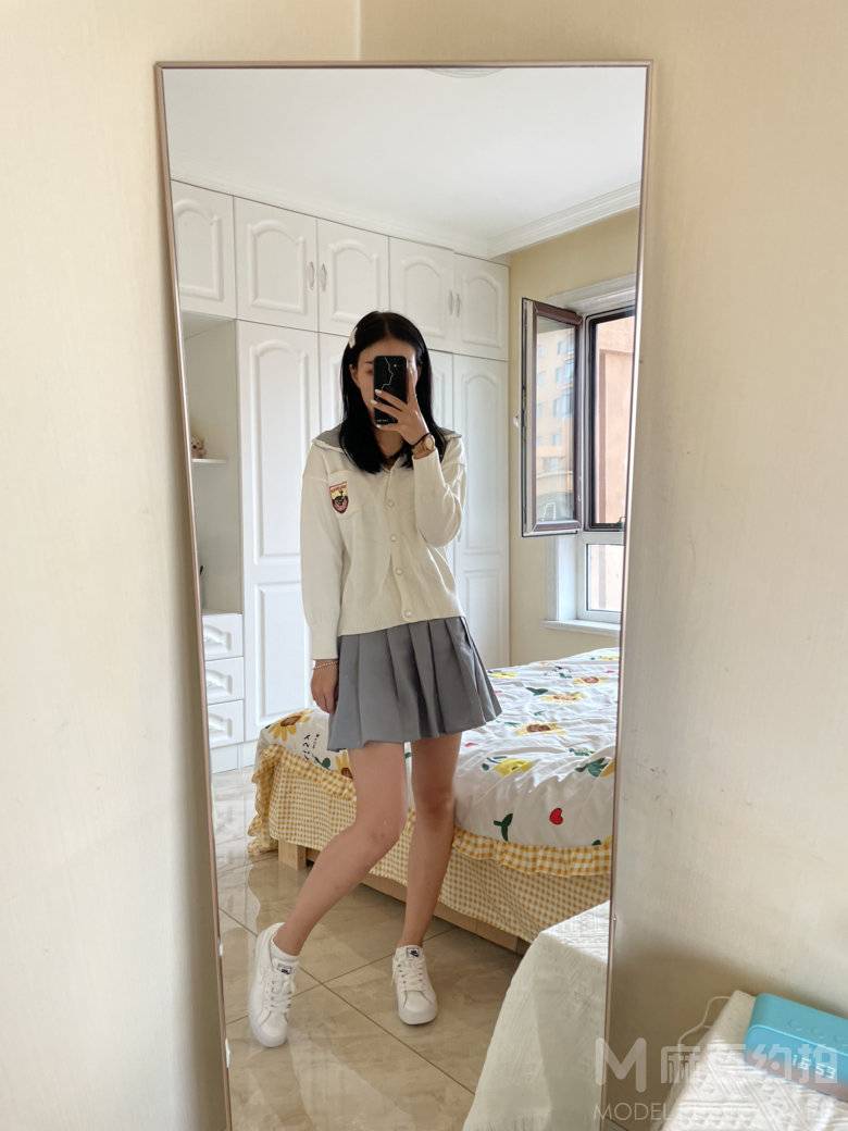 黑白模特