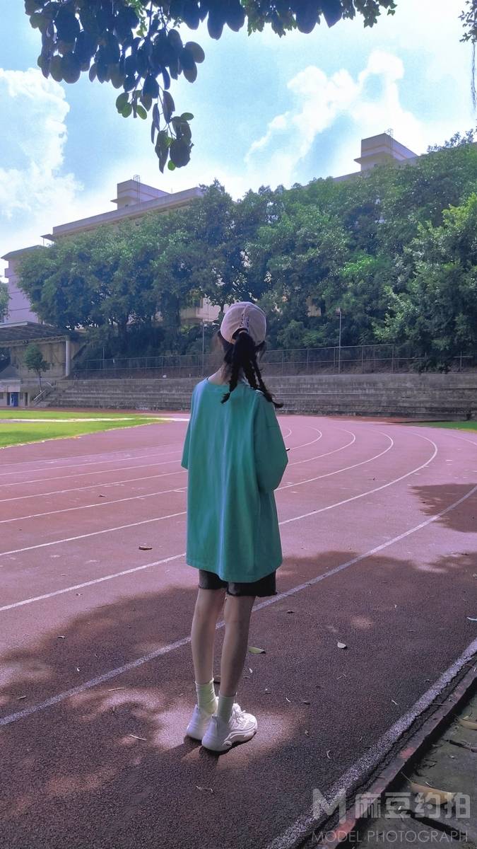 校园模特