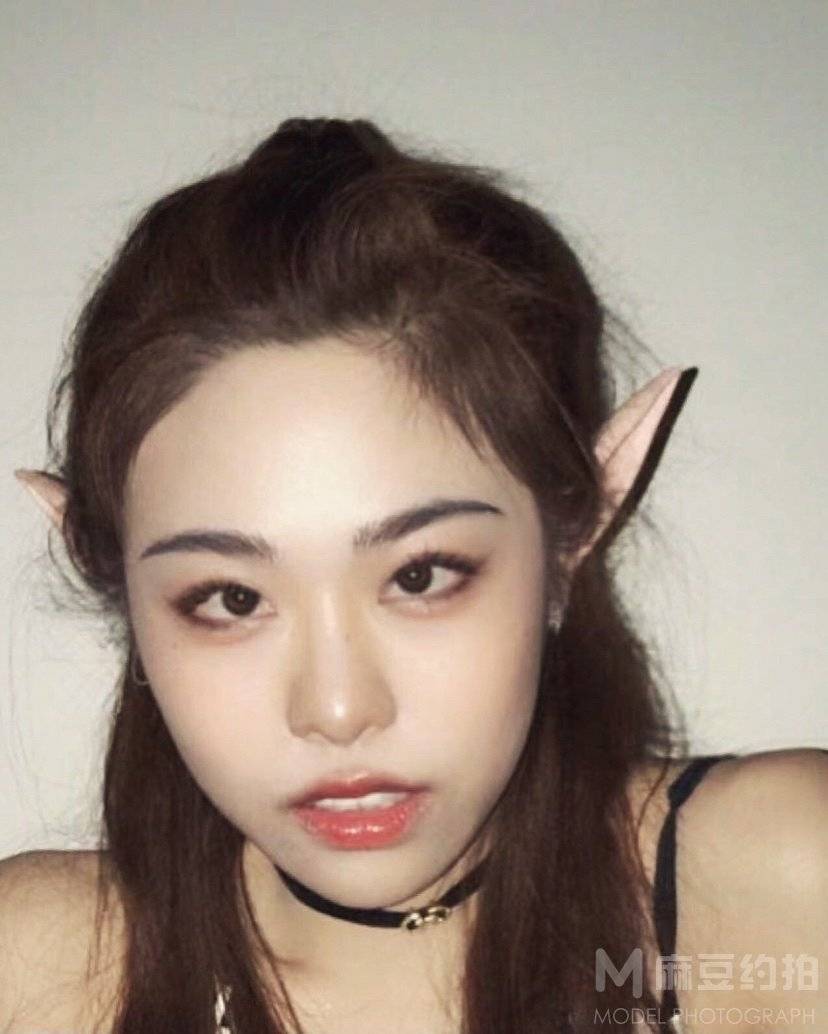 胶片模特