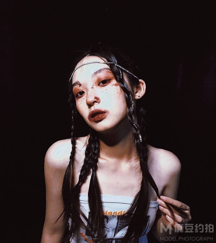 妆容模特