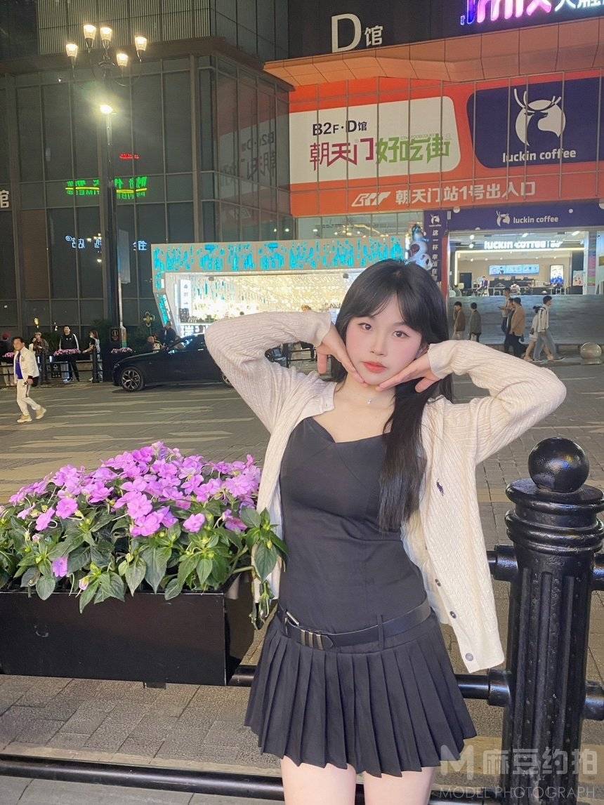 校园模特
