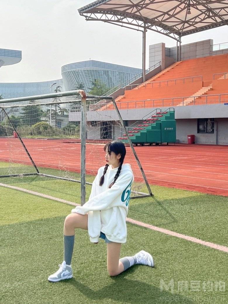 校园模特