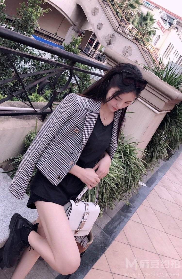 校园模特