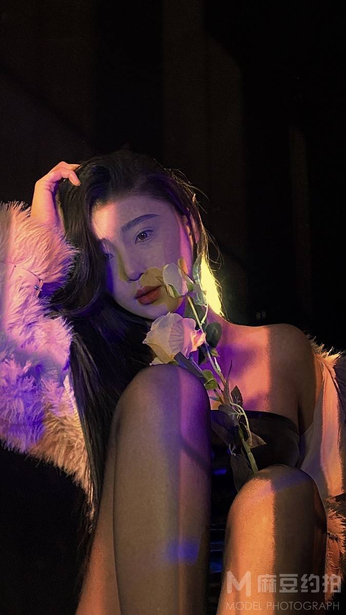 胶片模特