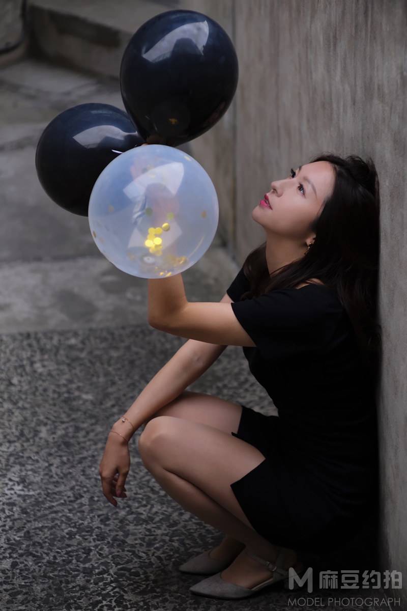 黑白模特