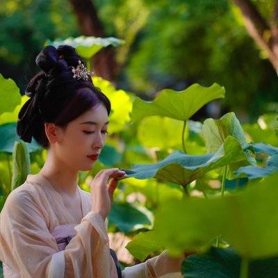 汉服模特