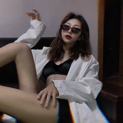 黑白模特