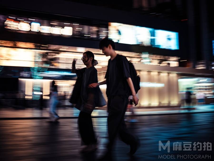 情绪模特