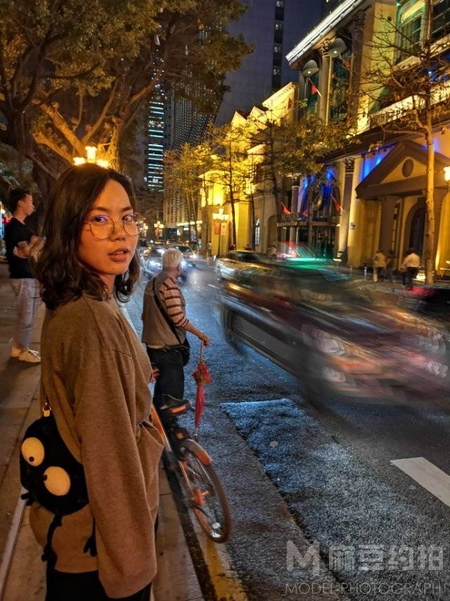 夜景模特