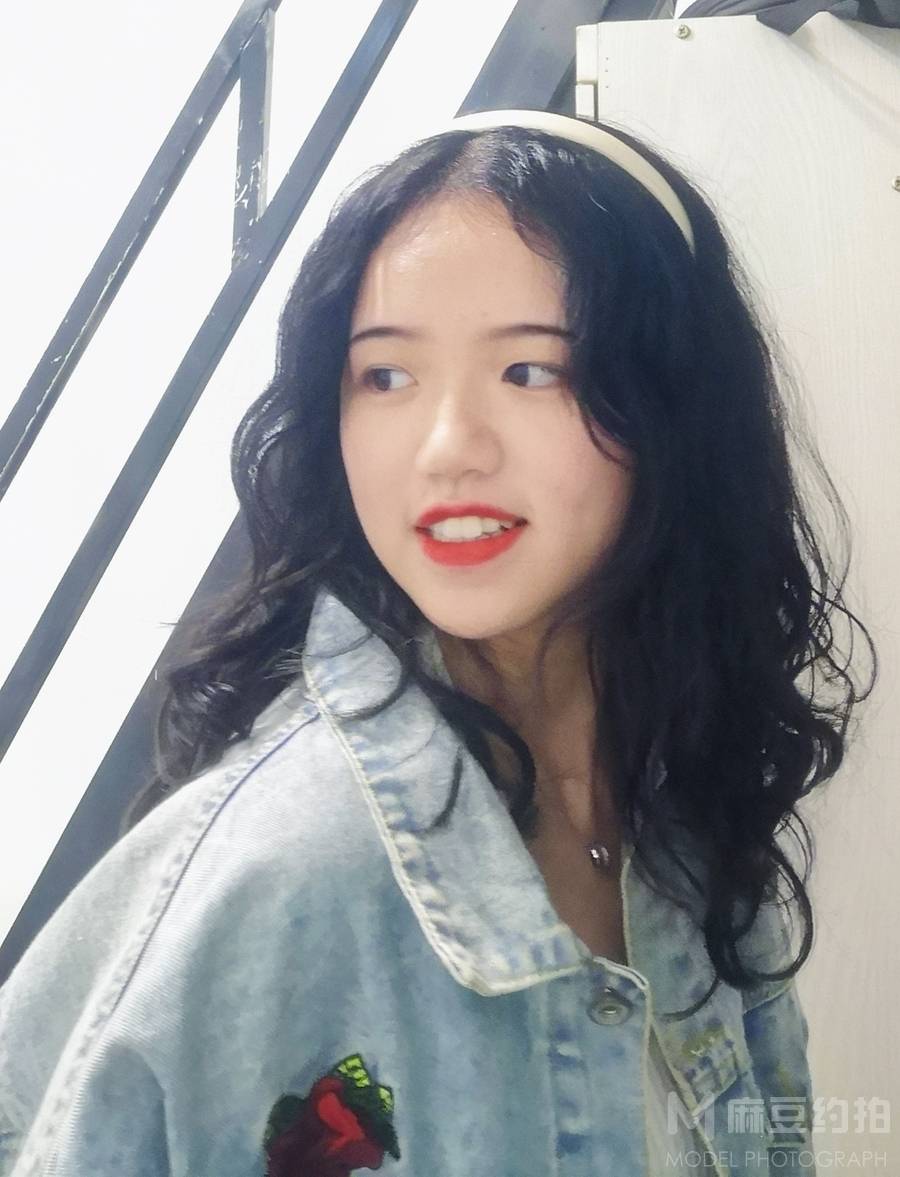 胶片模特