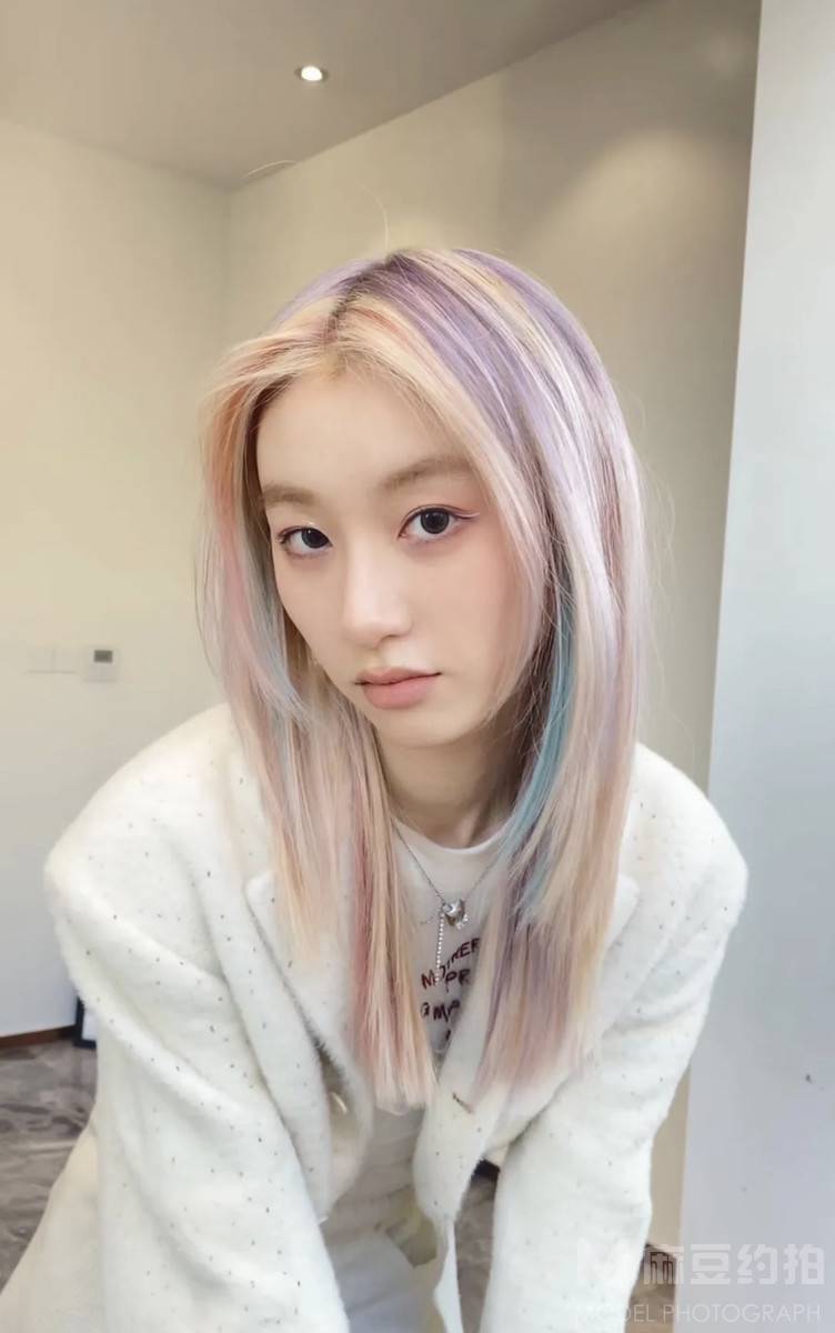 清新模特