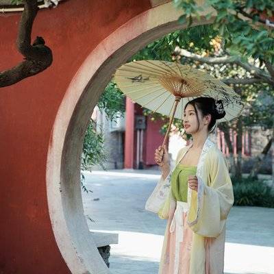 汉服模特
