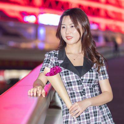 夜景模特