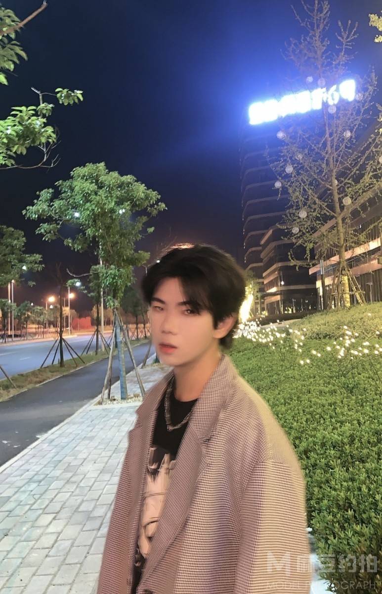 夜景模特