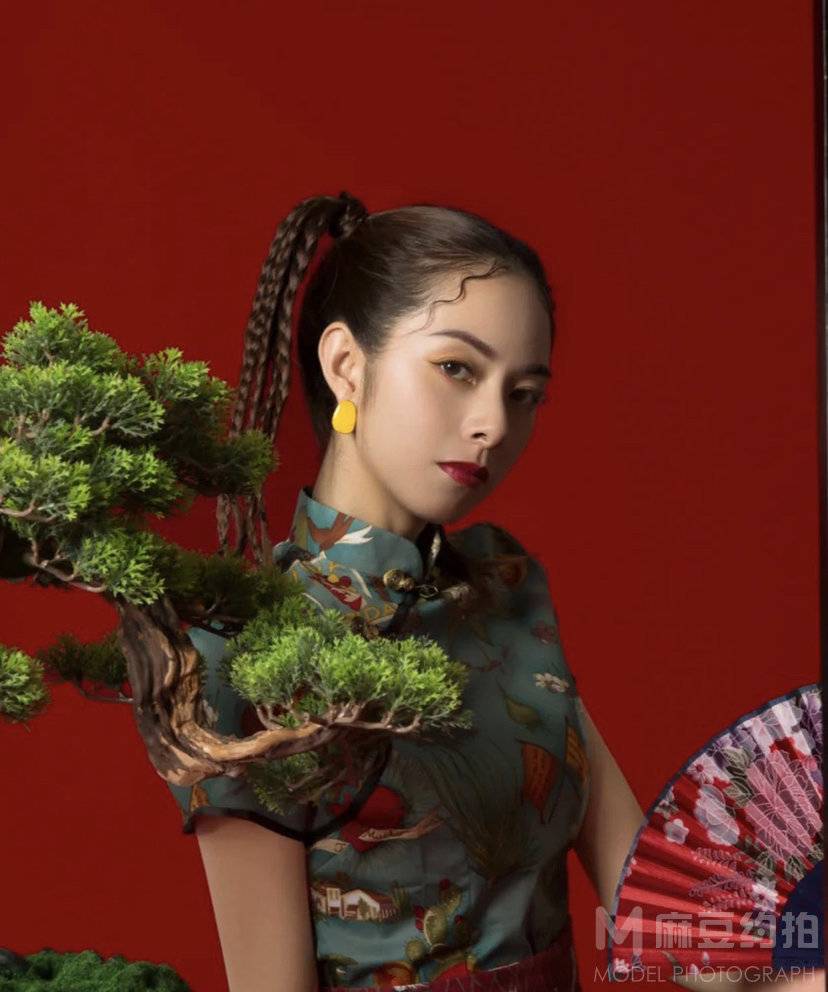 妆容模特
