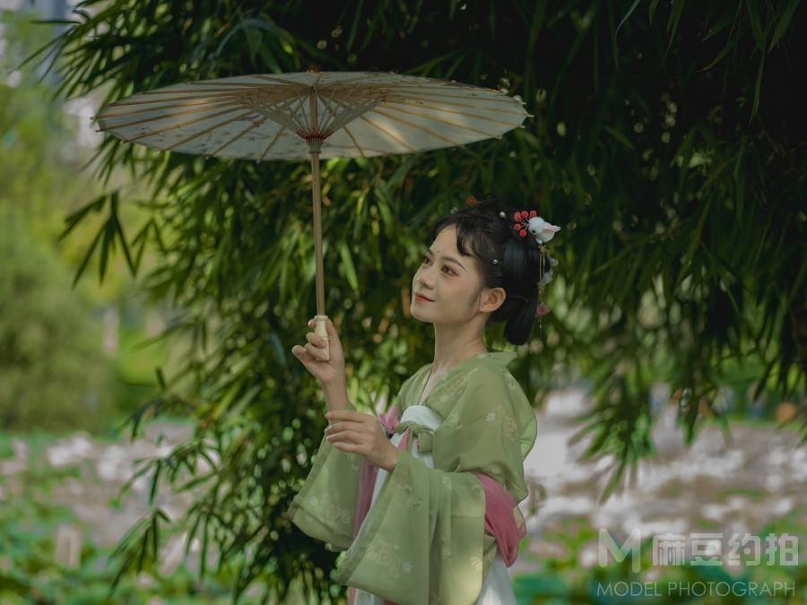 妆容模特