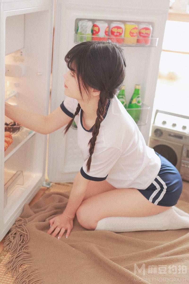 黑白模特