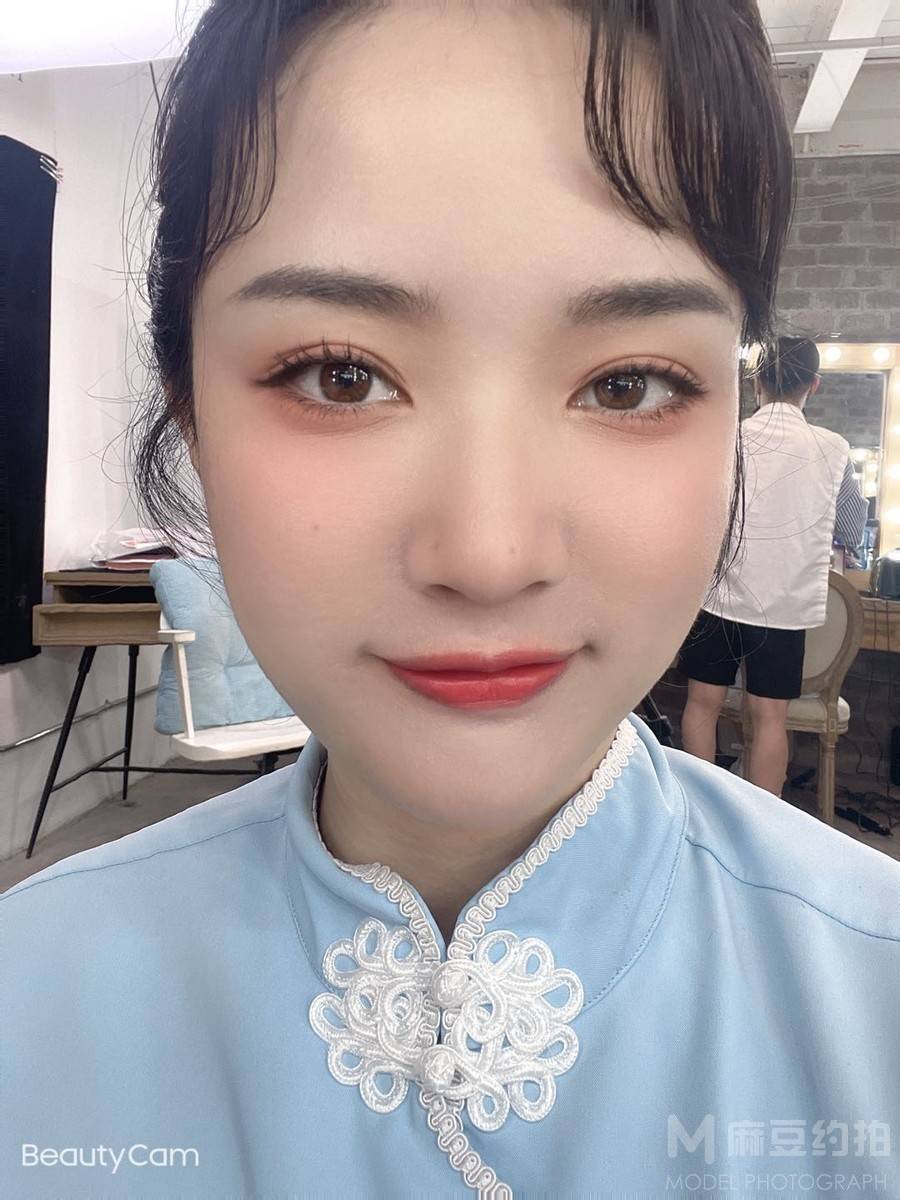 妆容模特