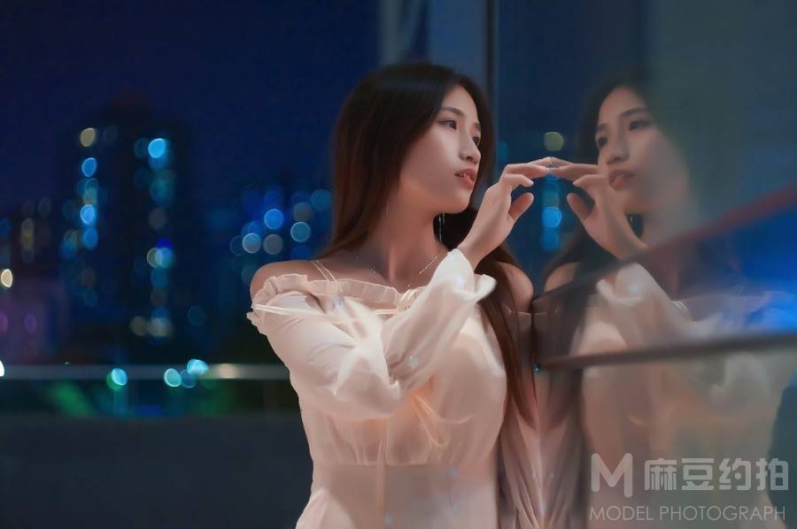 夜景模特