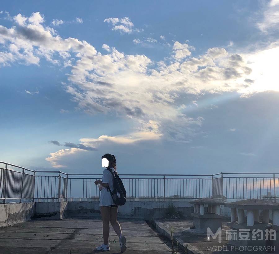 校园模特