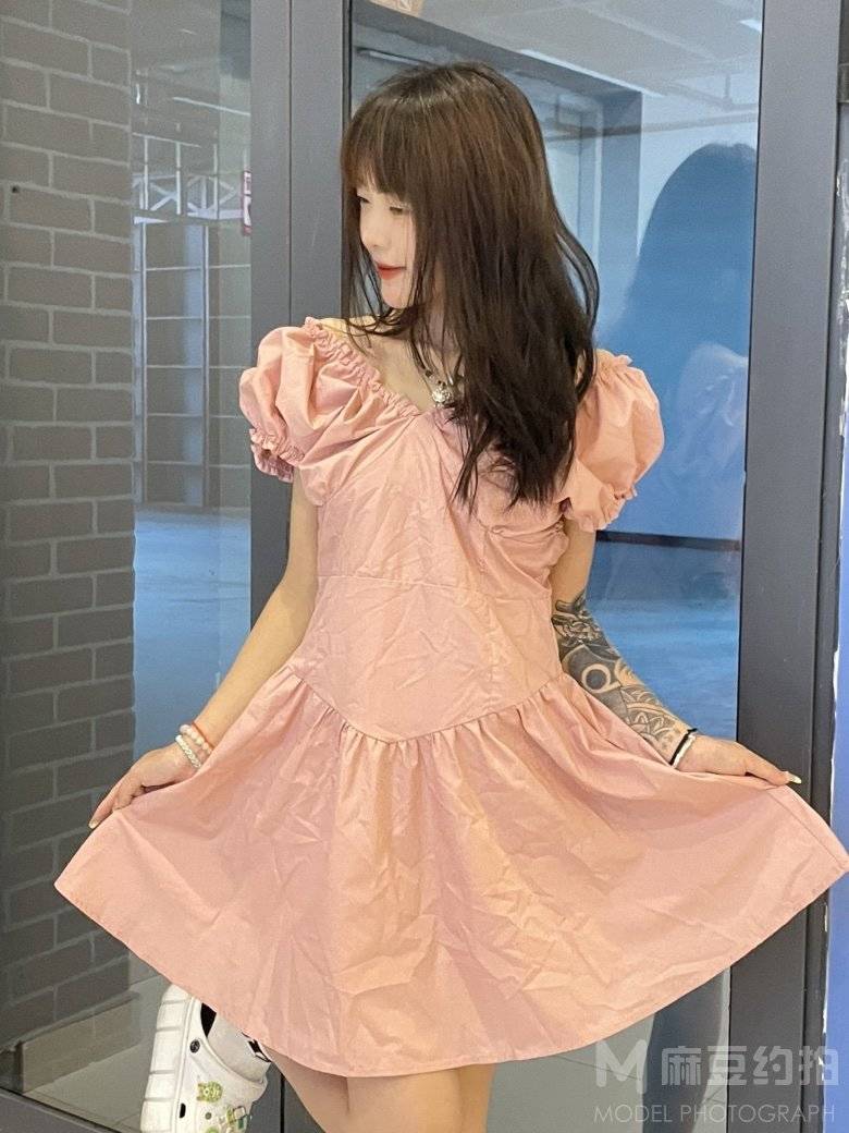清新模特