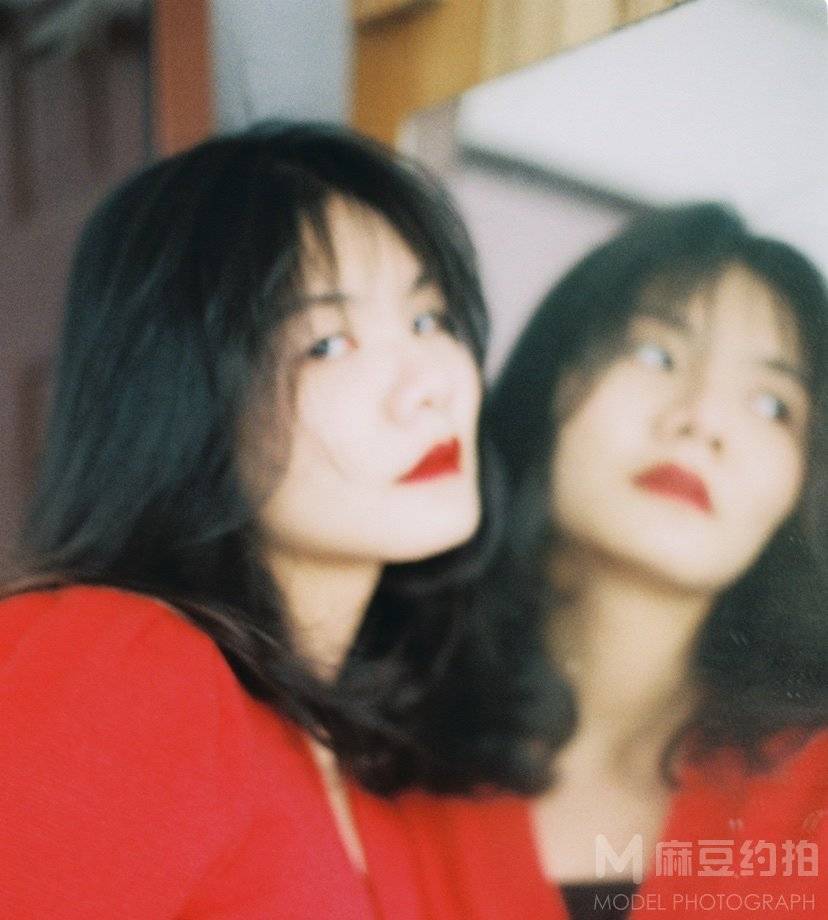 胶片模特