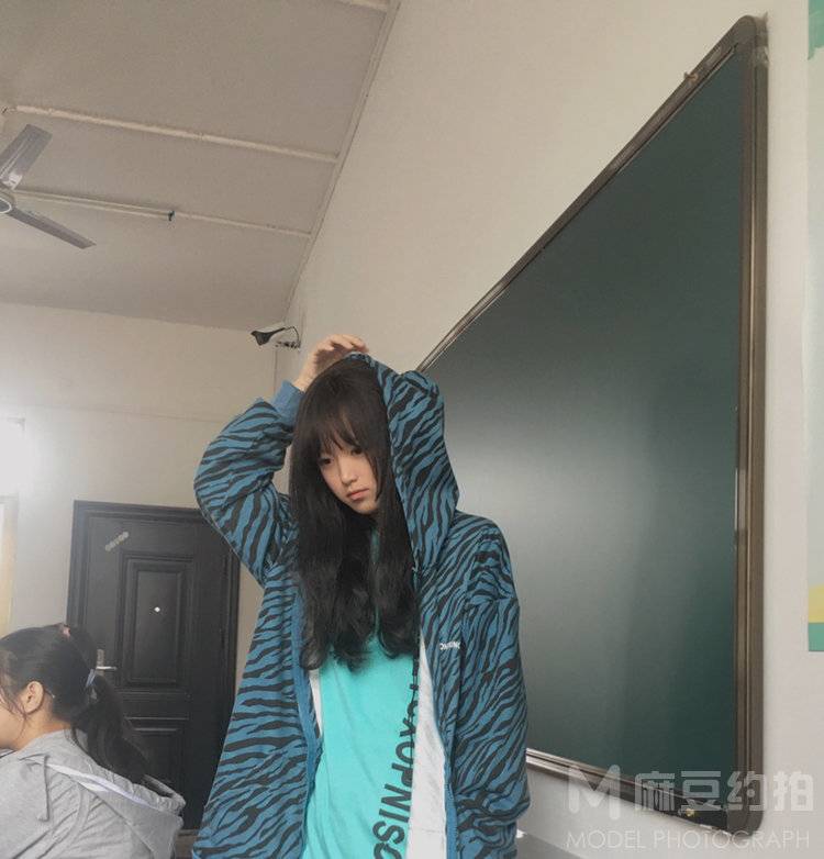 清新模特