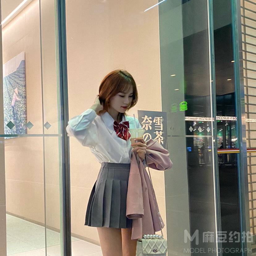 校园模特