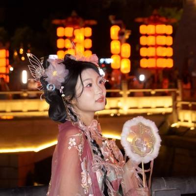 汉服模特