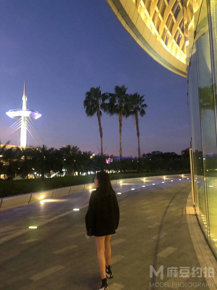 校园模特