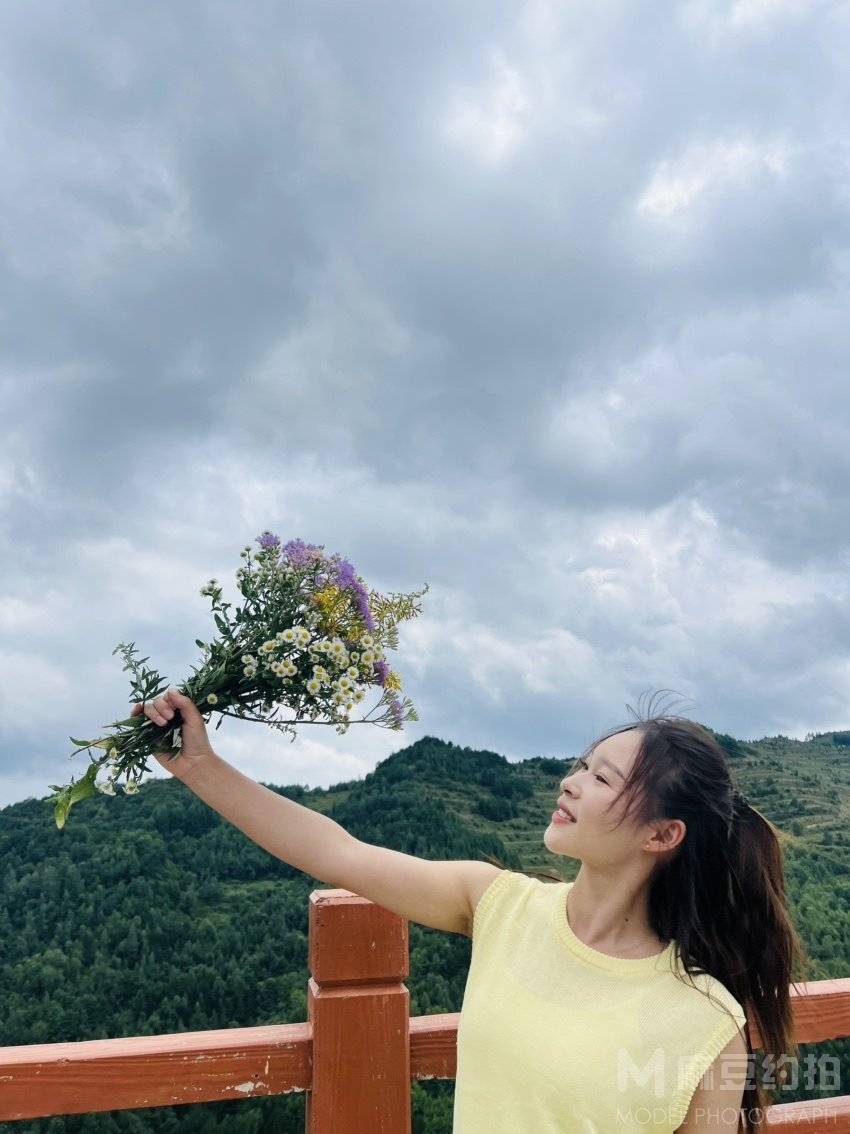 清新模特