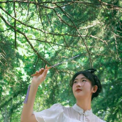 校园模特