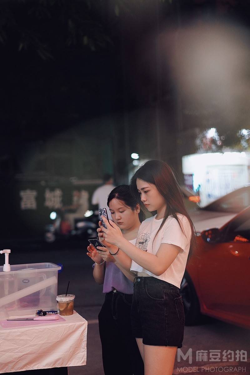 夜景模特
