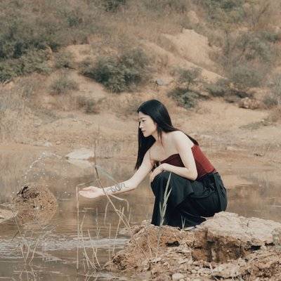 情绪模特