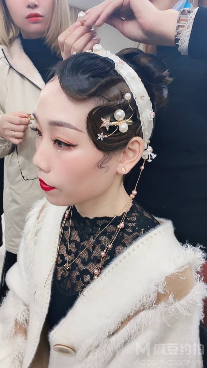 妆容模特