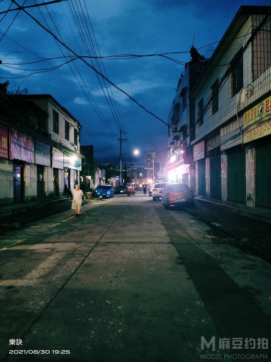夜景模特