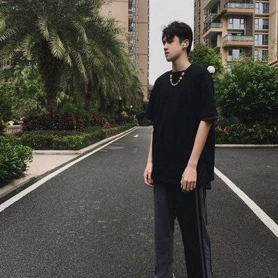 黑白模特