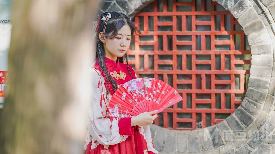 汉服模特
