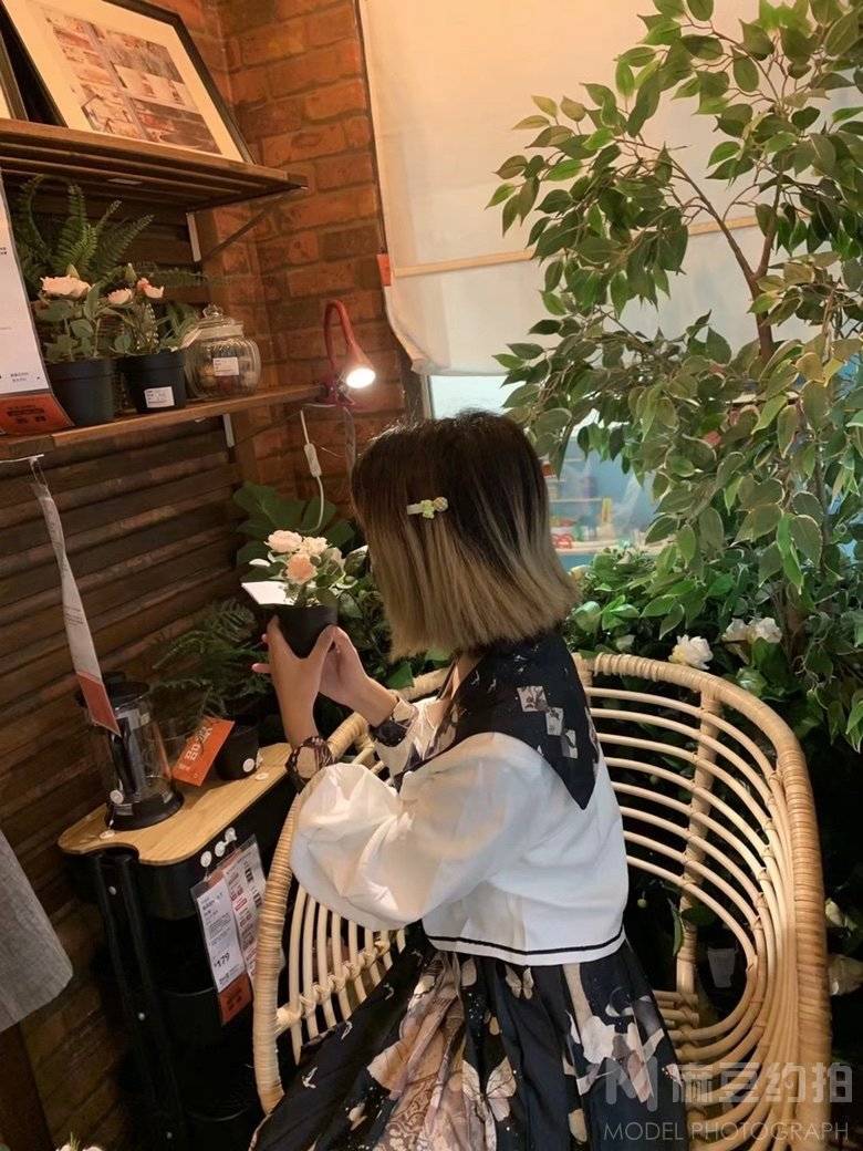 校园模特