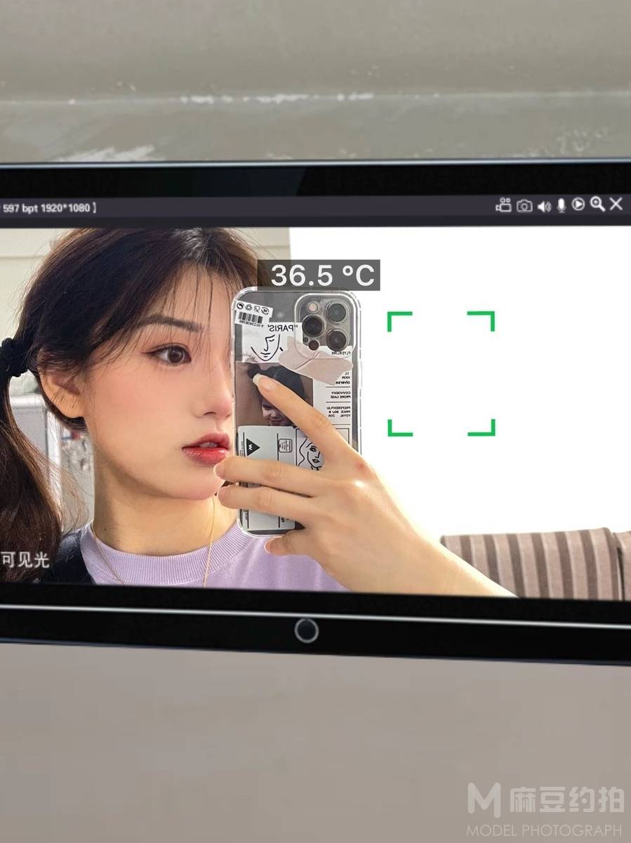 校园模特