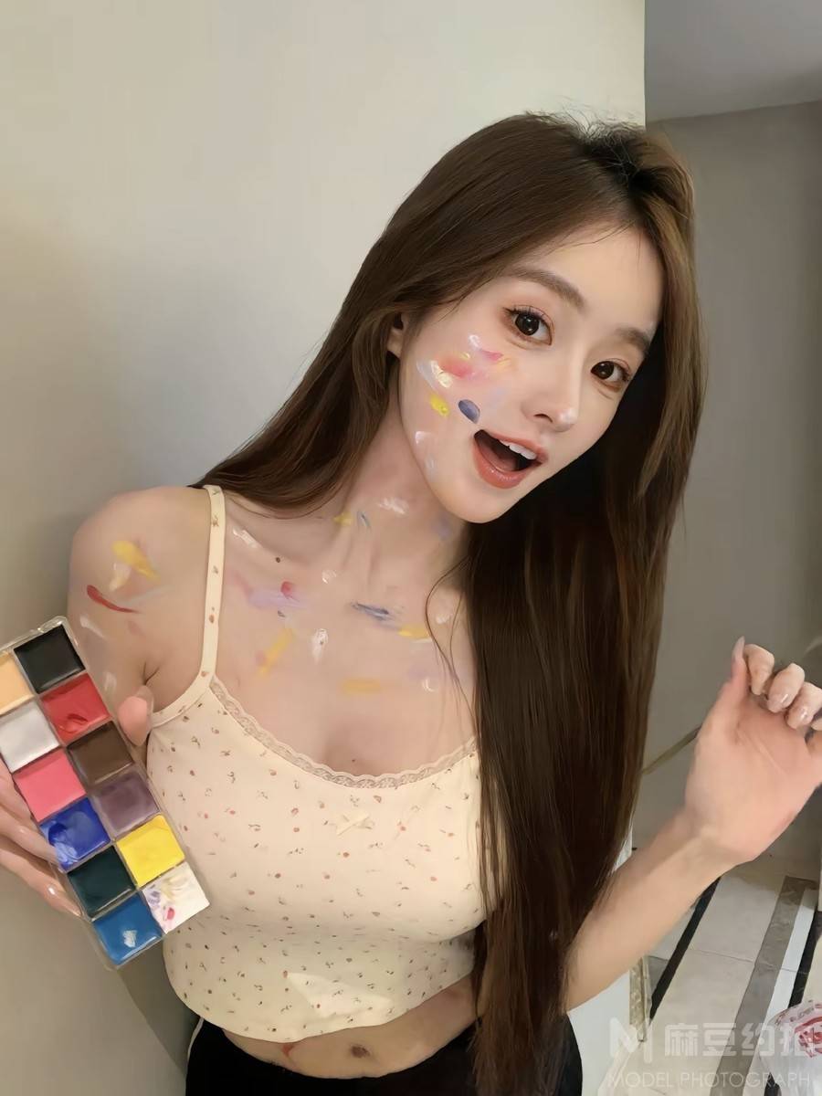 情绪模特