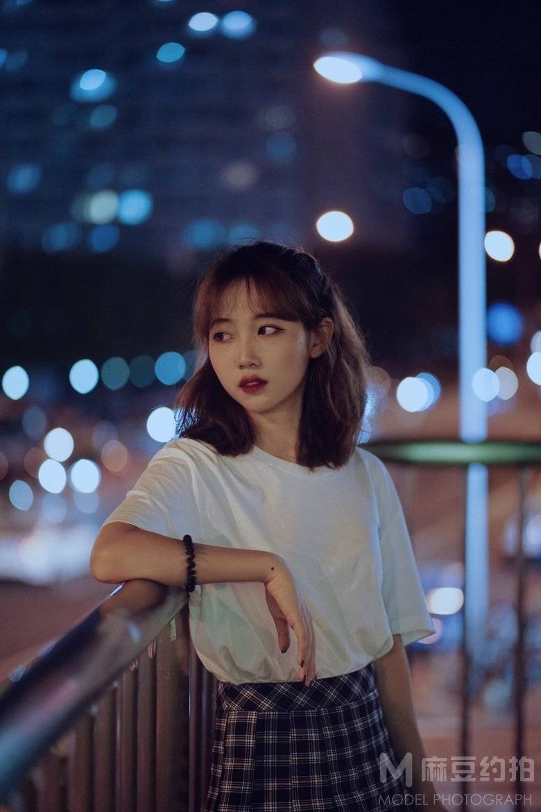 夜景模特